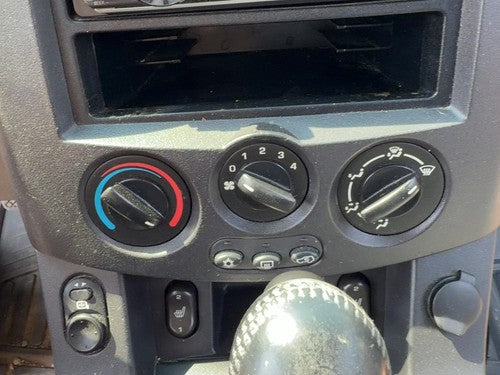 04-05 Vue Redline Temperature Control Module In Dash Heater Ac Head Unit Oem
