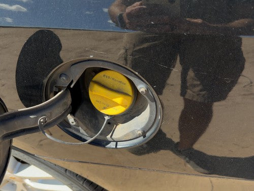 2006-2016 Chevy Impala Fuel Filler Neck Assembly With Gas Cap Oem Ltz 26839760