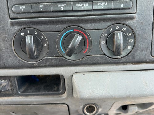 2005-2007 Ford F350 Temperature Control Module In Dash Heater Ac Head Unit Oem