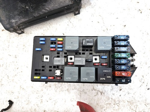 2000-2005 Buick Century Engine Fuse Box Power Distribution Panel Oem 3.1L