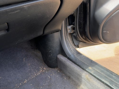 1995-1999 Nissan Maxima Passenger Right Lower Kick Trim Panel Oem Black