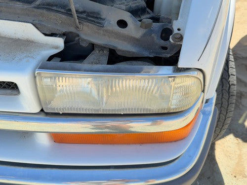 1998-2005 Chevy S10 Blazer Driver Left Head Light Oem Front Lamp 16526217