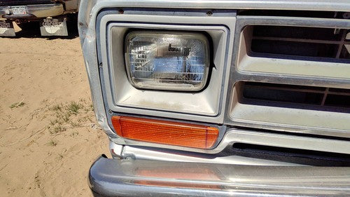 86-90 Dodge Ram W150 Passenger Right Head Light With Trim Turn Signal Oem Bezel