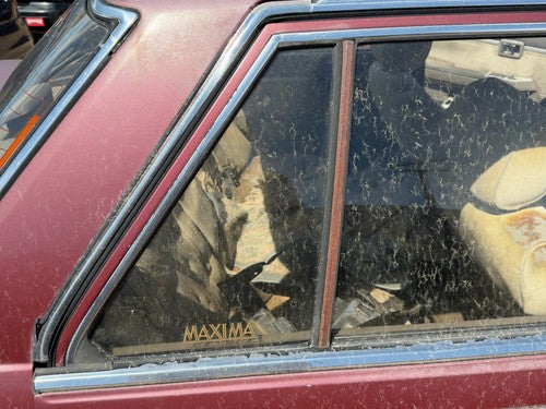85-88 Maxima Passenger Right Rear Vent Window Back Door Glass With Frame Oem