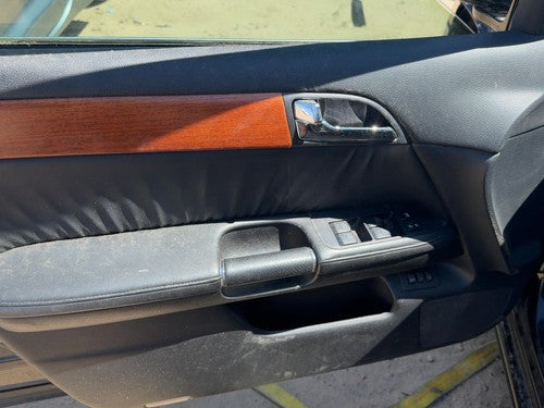 06-07 M35X Driver Left Front Door Trim Panel With Master Switch Wood Graphite