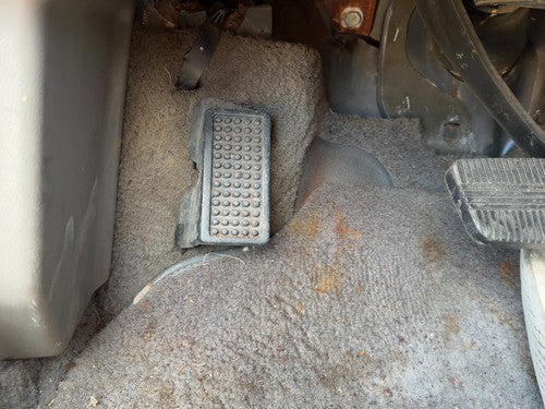 1985-1988 Nissan Maxima Sedan Driver Left Footrest Pad Automatic 3.0L OEM