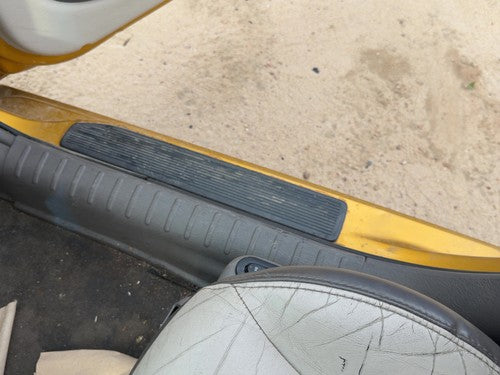 02 Pt Cruiser Passenger Right Lower Sill Step Moulding Trim Panel Taupe/Beige Fl
