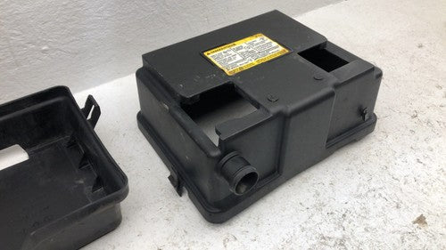 2004-2012 Gmc Canyon Complete Battery Box Mount Tray With Hold Down Oem 3.7L