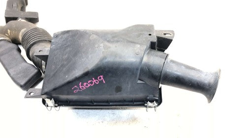 03-04 Town Car Complete Air Intake Cleaner Filter Box Housing With Tube Oem 4.6L