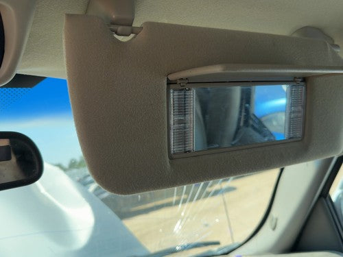 2004-2005 Chevy Suburban 1500 Passenger Right Sun Visor Oem Gray 92I 15269595