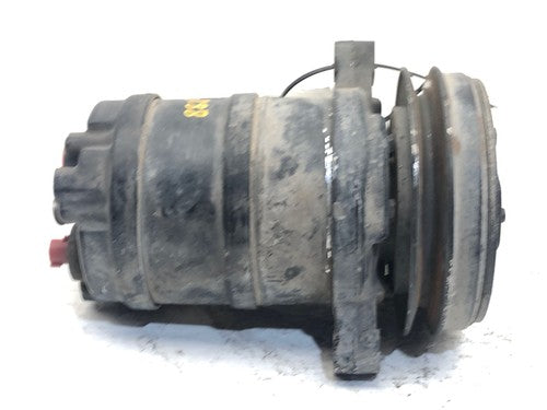 1985-1986 Chevy Cavalier Ac Compressor Air Conditioner Pump Assembly Oem 2.8L