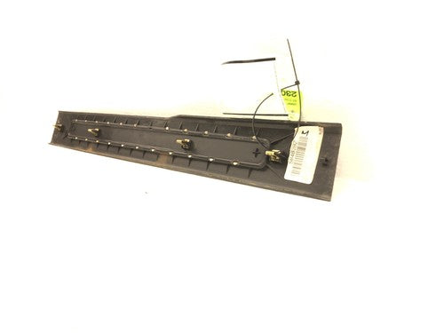 2007 Yukon Xl Denali Driver Left Lower Sill Step Trim Panel Oem