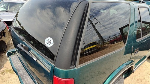 1995-1997 S10 Blazer Passenger Right Rear Moulding On Quarter Panel Oem
