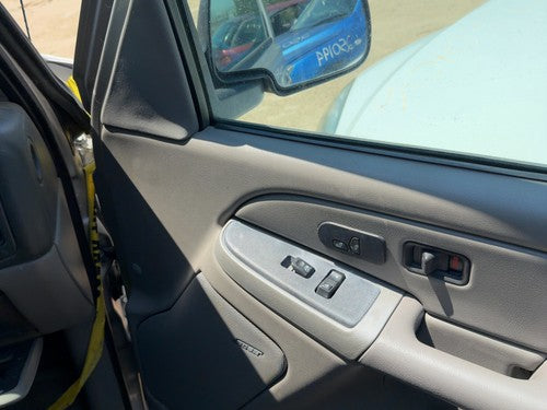 05 Suburban 1500 Passenger Right Front Door Trim Panel With Switches Gray 92I