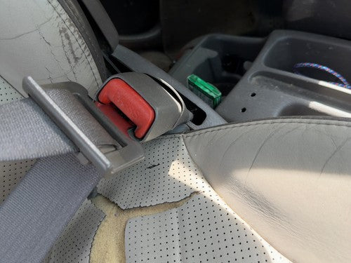 01-05 Pt Cruiser Passenger Right Front Seat Belt Buckle Receiver Taupe/Beige Fl