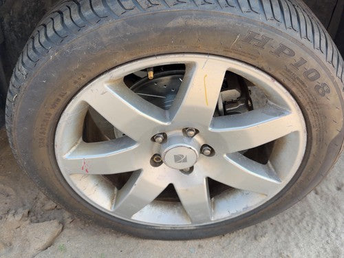 2004-2007 Saturn Vue Redline 18" Wheel Oem Factory 7 Spoke Rim Pz3