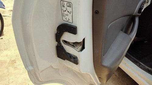 00-07 Focus Station Wagon Driver Left Rear Door Latch With Rods/Cables Oem Back
