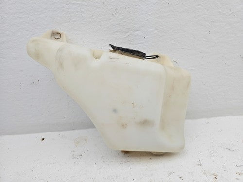 90-97 Town Car Windshield Washer Fluid Reservoir With Pump Oem Wiper Tank