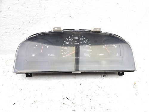 1994-1997 Nissan Hardbody Speedometer Cluster Instrument Gauges Panel Oem Dash