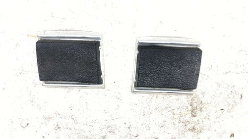 1989 Dodge D100 Driver Passenger Left Right Rear Cab Corner Mouding Pair Set Oem