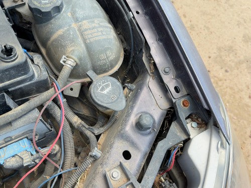 05-10 Chevy Cobalt Windshield Washer Fluid Reservoir With Pump Oem Wiper Tank
