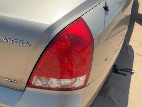 01-03 Elantra Passenger Right Outer Tail Light Brake Lamp Oem Rear Quarter Sedan