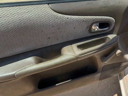 1999-2000 Mazda Protege Dx Driver Left Front Door Trim Panel Manual Brown