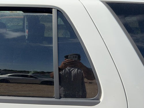 95-05 Chevy S10 Blazer Driver Left Rear Vent Window Back Door Glass with Frame