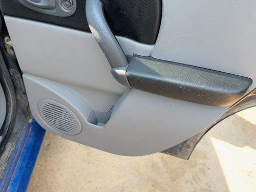 04-05 Vue Redline Passenger Right Rear Door Trim Panel Switches Back Gray 17D