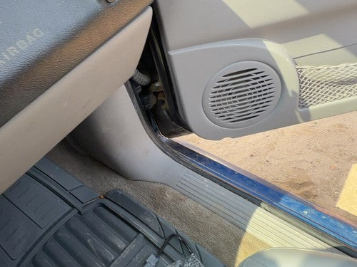 2002-2006 Saturn Vue Redline Passenger Right Lower Kick Trim Panel Oem Gray 17D