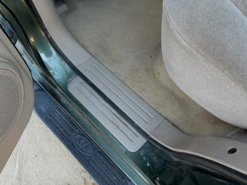 03-08 Kia Sorento Driver Left Rear Lower Sill Plate Step Trim Panel Oem Beige