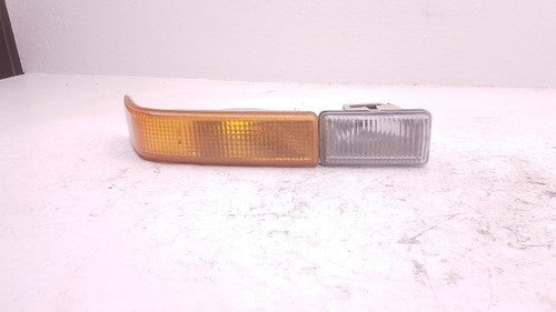 1998-2005 Chevy S10 Blazer Driver Left Turn Signal Lamp Lens Park Light Oem
