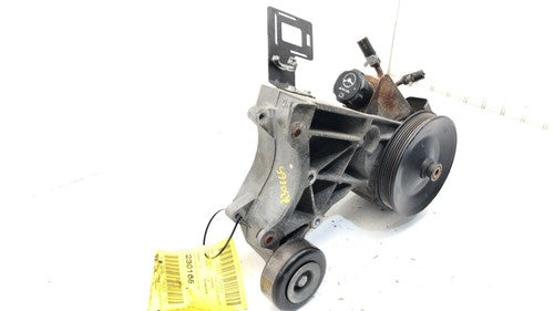 2006 Yukon Xl 1500 Power Steering Pump With Mount Bracket Oem 5.3L