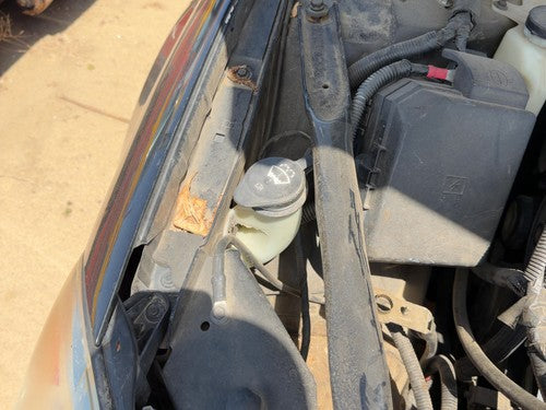 06-16 Chevy Impala Windshield Washer Fluid Reservoir With Pump Oem Wiper Tank