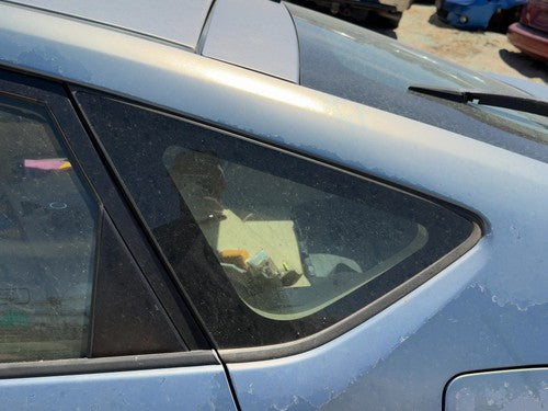 2004-2009 Toyota Prius Driver Left Rear Quarter Glass Side Window OEM 6272047011