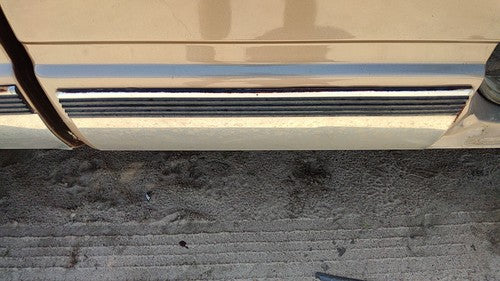 1995-1998 Silverado 2500 Passenger Right Rear Moulding On Cab Panel Oem