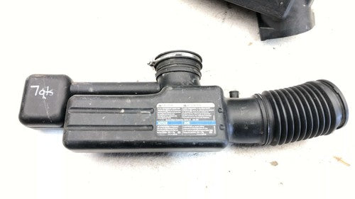 08-09 G8 Complete Air Intake Cleaner Filter Box Housing With Tube Oem 3.6L