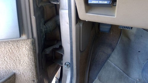 1985-1995 Chevy Astro Driver Left Lower Kick Trim Panel Oem Tan