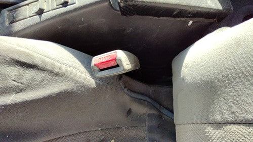 94 Pathfinder Nissan Pathfinder Driver Left Front Seat Belt Buckle Receiver Gray