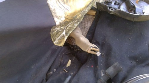 1986 Isuzu Pup Pickup Passenger Right Front Seat Belt Buckle Receiver Oem Brown
