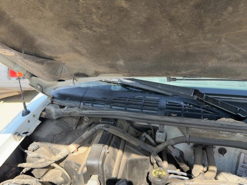 95-05 Chevy S10 Blazer Windshield Wiper Cowl Vent Trim Panel OEM Cover
