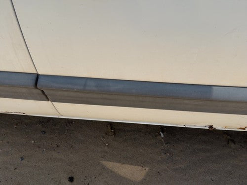 96-99 Town & Country Passenger Right Front Moulding From Door Oem Cladding 4Dr