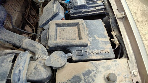 96-97 Silverado 2500 Engine Compartment Box Housing With Lid Oem Storage 7.4L
