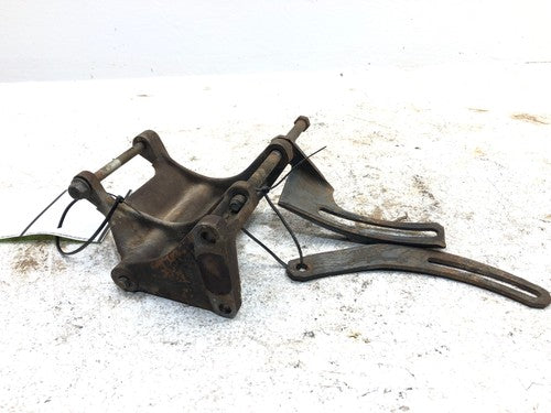 1983 Ford Van E150 5.8L Alternator Smog Pump Bracket Oem Eque-9B450-Aa
