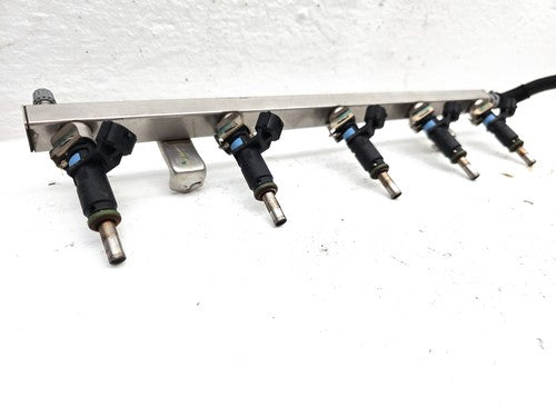 2012-2014 Vw Passat Complete Fuel Rail With Injectors Set Loaded Oem 2.5L