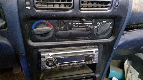 1994-1996 Chrysler Colt Temperature Control Module In Dash Heater Ac Head Unit