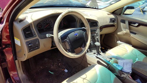 2001-04 Volvo V70 Xc Windshield Washer Fluid Reservoir With Pump Oem Wiper Tank