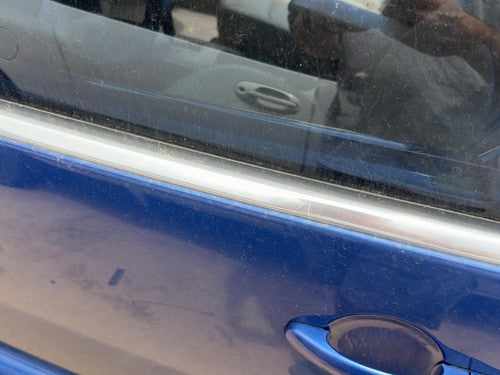 2003-2010 Vw Beetle Convertible Driver Left Front Moulding From Door Oem