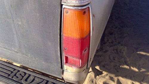 1981-1987 Isuzu Pup Pickup Passenger Right Tail Light Brake Lamp Oem Rear