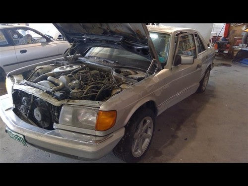 1981-1985 Mercedes 300Sd Driver Left Rear Lower Door Moulding Only 1267300805